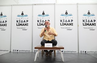 Kitapseverler Gemlik Kitap Limanı’na akın etti